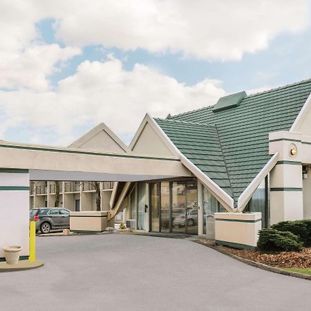 Days Inn By Wyndham Rutland/Killington Area Esterno foto