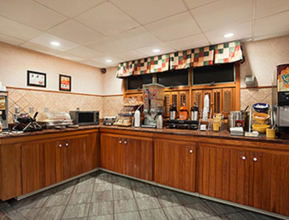 Days Inn By Wyndham Rutland/Killington Area Esterno foto